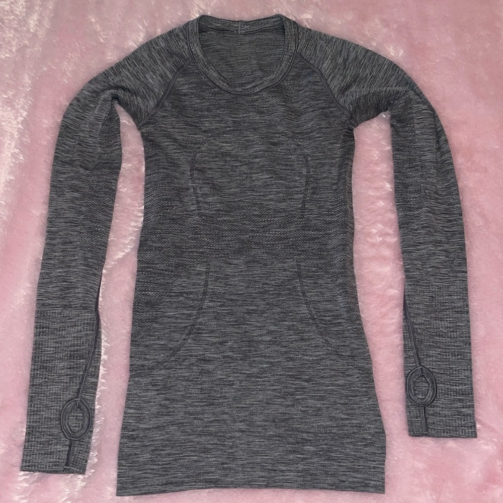 Lululemon Long Sleeve Swiftly Tech